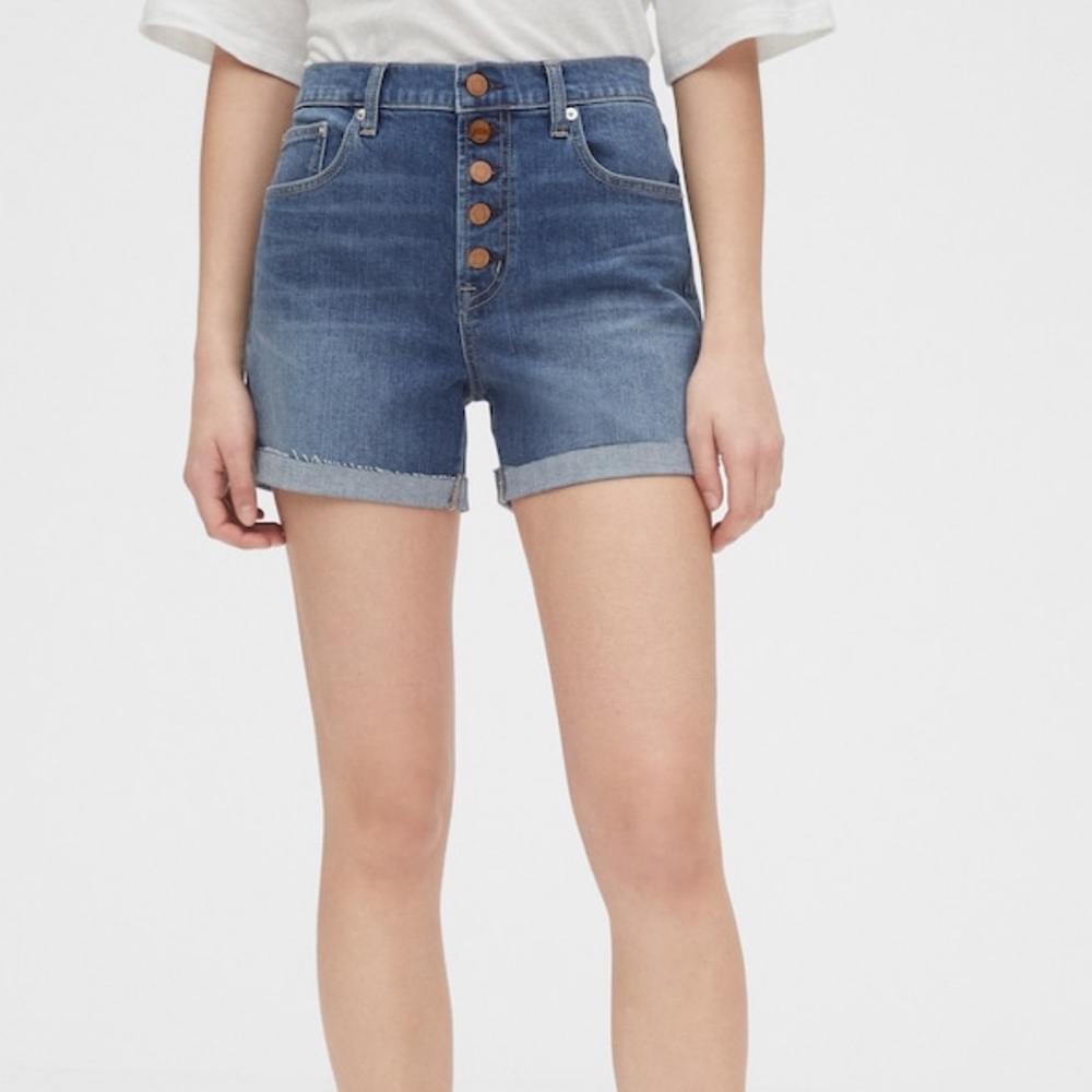 Gap High Rise 4” Jean Short NWT